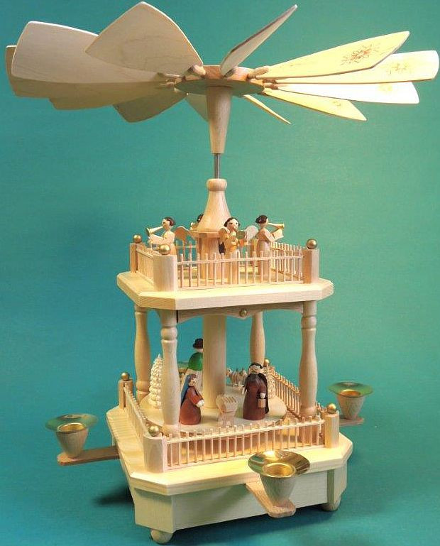 Richard Glässer Pyramide Christi Geburt bunt, 1-stöckig