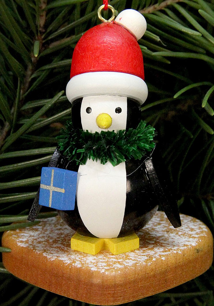 Christian Ulbricht Baumbehang Pinguin auf Lebkuchenherz