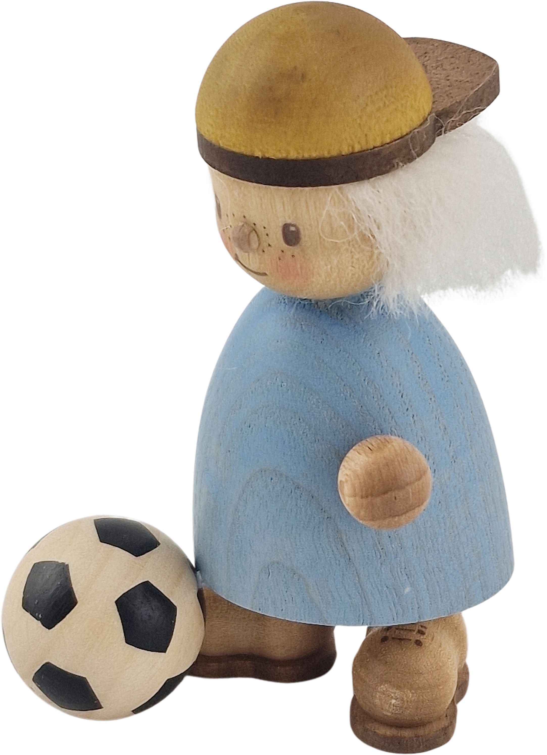 Dreschslerei Kuhnert Finn mit Fußball