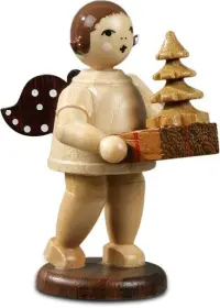 Ellmann Geschenkeengel mit Baum - ohne Krone, natur